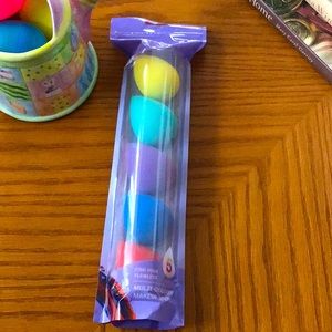 NEW makeup sponges set of 5.  Cute to add to Easter basket 🐣